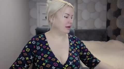 Snapshot of blackeyes11 chatting on 9, 11, 2025 blackeyes11 online show from 9, 11, 2025