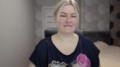 Snapshot of blackeyes11 chatting on 20, 11, 2025 blackeyes11 online show from 20, 11, 2025