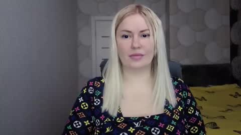 Snapshot of blackeyes11 chatting on 18, 12, 2025 blackeyes11 online show from 18, 12, 2025