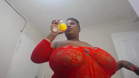 Snapshot of blackladyqx chatting on 3, 2, 2025 blackladyqx online show from 3, 2, 2025