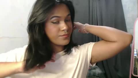 Snapshot of blackpinayts chatting on 1, 10, 2025 Ellez online show from 1, 10, 2025