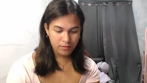 Snapshot of blackpinayts chatting on 1, 12, 2025 Ellez online show from 1, 12, 2025