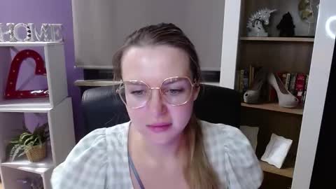 Snapshot of blackrosezoey chatting on 28, 11, 2025 Z O E Y online show from 28, 11, 2025