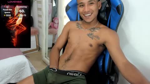 Snapshot of blacksex_boy chatting on 27, 1, 2025 Marlon online show from 27, 1, 2025