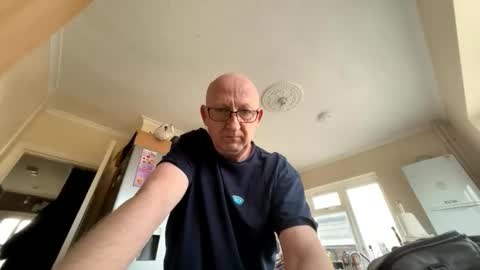 L33 online show from 23, 2, 2026