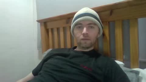 Snapshot of blackvswhite2022 chatting on 10, 2, 2025 blackvswhite2022 online show from 10, 2, 2025