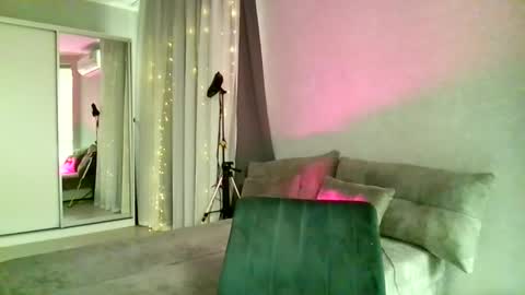 Ivy online show from 2, 10, 2025