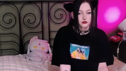 blacky_tea online show from 2, 11, 2025