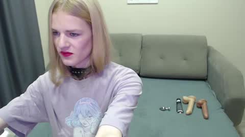 blaire 18 online show from 18, 2, 2025