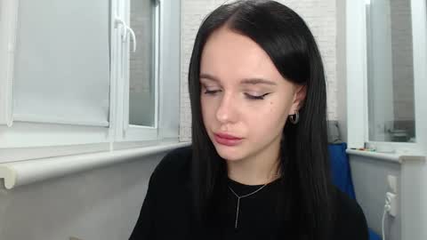 Snapshot of blairyates chatting on 28, 10, 2025 BlairYates online show from 28, 10, 2025