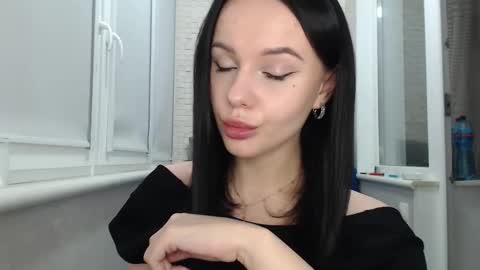 Snapshot of blairyates chatting on 4, 11, 2025 BlairYates online show from 4, 11, 2025