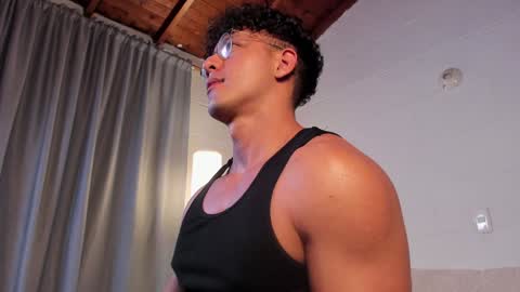 Blake Levi  Independent Model online show from 27, 12, 2024