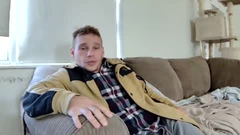 Snapshot of blakeandskylar chatting on 3, 12, 2024 BlakeAndSkylar online show from 3, 12, 2024