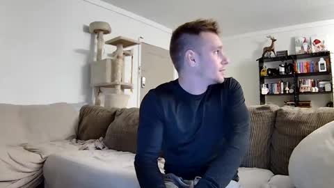 Snapshot of blakeandskylar chatting on 5, 12, 2024 BlakeAndSkylar online show from 5, 12, 2024