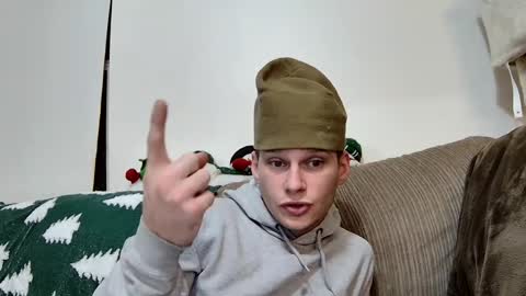 Snapshot of blakeandskylar chatting on 14, 12, 2024 BlakeAndSkylar online show from 14, 12, 2024