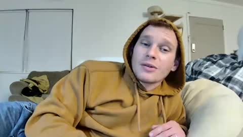 Snapshot of blakeandskylar chatting on 9, 1, 2025 BlakeAndSkylar online show from 9, 1, 2025