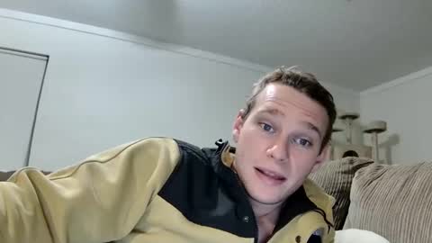 Snapshot of blakeandskylar chatting on 22, 1, 2025 BlakeAndSkylar online show from 22, 1, 2025