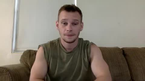 Snapshot of blakeandskylar chatting on 10, 9, 2025 BlakeAndSkylar online show from 10, 9, 2025