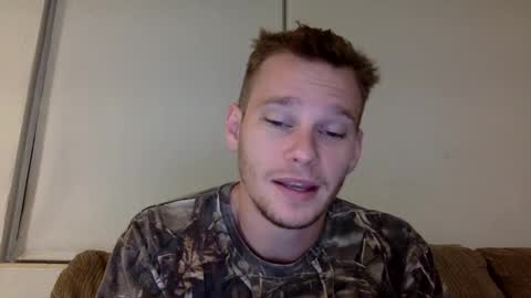 Snapshot of blakeandskylar chatting on 11, 9, 2025 BlakeAndSkylar online show from 11, 9, 2025