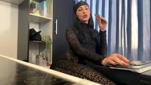 Snapshot of blazeamanda chatting on 16, 10, 2025 Goddess Blaze online show from 16, 10, 2025