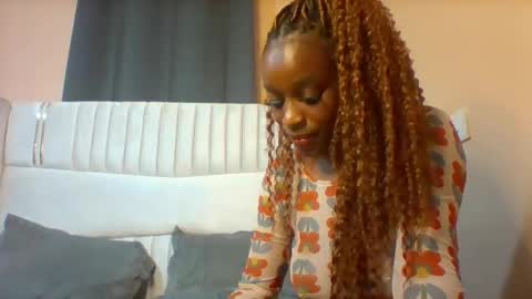 Snapshot of bliss_diva chatting on 9, 10, 2025 Bliss diva online show from 9, 10, 2025