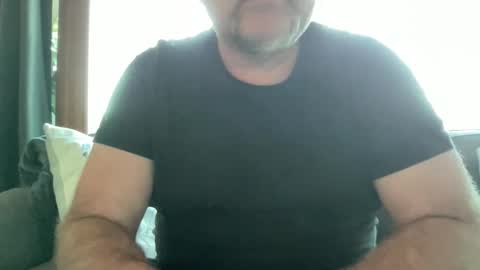 Snapshot of bllyidol chatting on 7, 4, 2026 BlIdoL online show from 7, 4, 2026