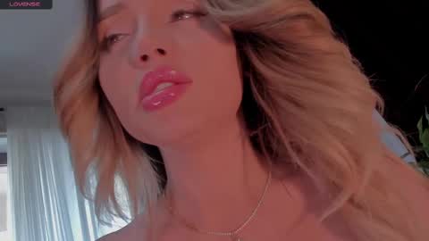 Snapshot of blond3_bab3 chatting on 4, 3, 2025 Maria online show from 4, 3, 2025