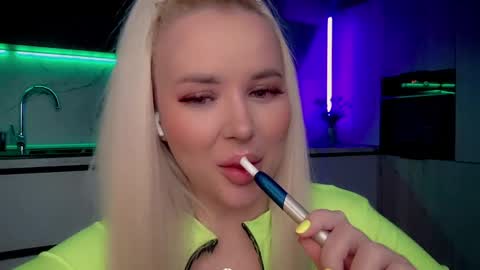 Lana online show from 21, 2, 2025