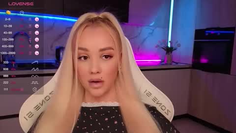 Lana online show from 20, 10, 2025