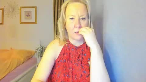 Snapshot of blonde_angel20 chatting on 9, 2, 2025 Nicole online show from 9, 2, 2025