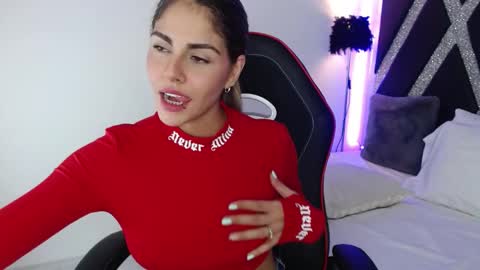 alejandra online show from 5, 3, 2025