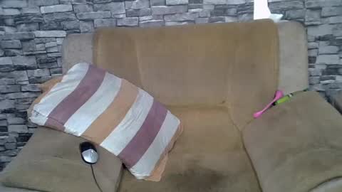 Snapshot of blonde_creamy chatting on 7, 7, 2026 blonde_creamy online show from 7, 7, 2026