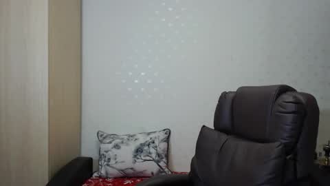 Mr Blond online show from 7, 11, 2025