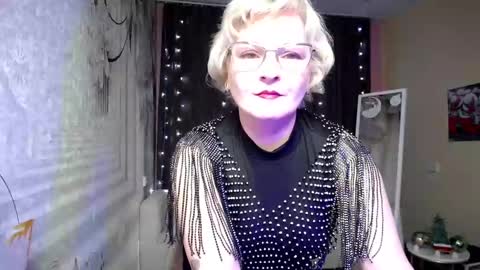 Snapshot of blondebrilliant chatting on 9, 1, 2025 Blonde woman X online show from 9, 1, 2025