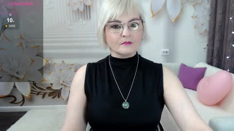 Snapshot of blondebrilliant chatting on 31, 1, 2025 Blonde woman X online show from 31, 1, 2025