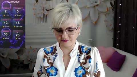 Snapshot of blondebrilliant chatting on 16, 2, 2025 Blonde woman X online show from 16, 2, 2025