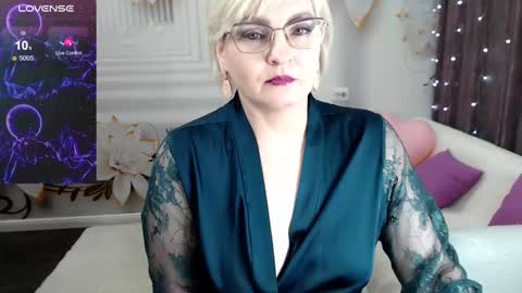 Snapshot of blondebrilliant chatting on 17, 2, 2025 Blonde woman X online show from 17, 2, 2025