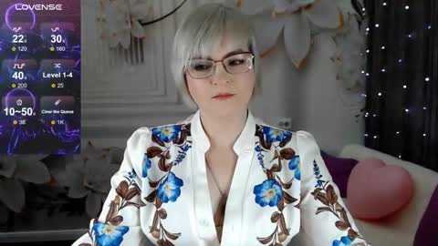 Snapshot of blondebrilliant chatting on 28, 2, 2025 Blonde woman X online show from 28, 2, 2025