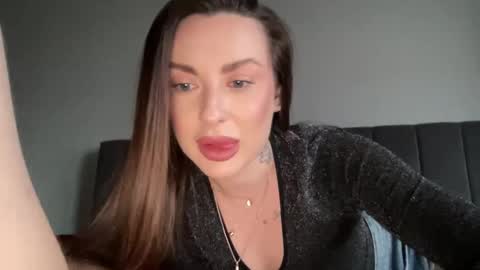 Snapshot of blondeqloveah chatting on 12, 1, 2025 BlondeqloveAh online show from 12, 1, 2025