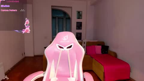 Snapshot of blondesoulmate chatting on 30, 10, 2025 Elisa online show from 30, 10, 2025