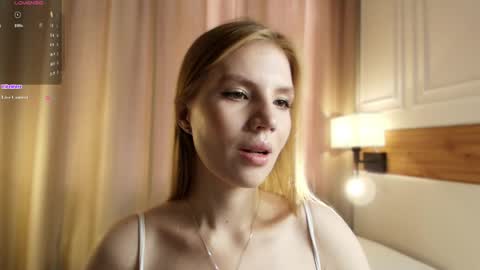 blondoll online show from 25, 5, 2026