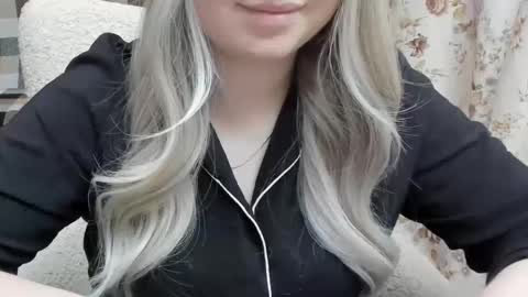 blondymargaret online show from 8, 3, 2025