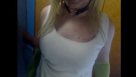 Snapshot of blontsex chatting on 24, 11, 2025 Blontsex online show from 24, 11, 2025