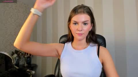 Snapshot of bloomingofvanessa chatting on 8, 2, 2026 Vanessa online show from 8, 2, 2026