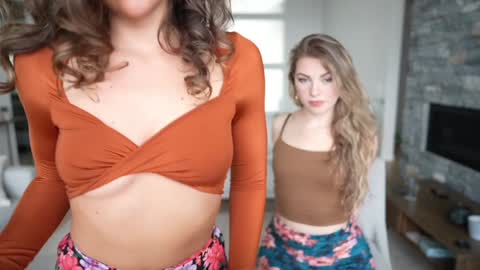 Emma Bloom online show from 30, 1, 2025