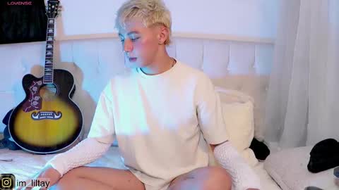 Snapshot of blue_boy_1 chatting on 18, 2, 2025 TAY online show from 18, 2, 2025