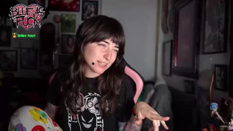 Blue online show from 4, 11, 2025