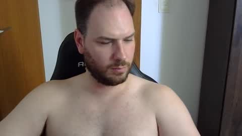 Snapshot of bluec2c chatting on 29, 10, 2025 Blue online show from 29, 10, 2025