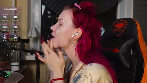 Snapshot of bluecherryyy chatting on 16, 11, 2025 Lika online show from 16, 11, 2025