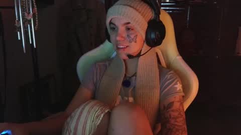 Blue online show from 14, 2, 2025